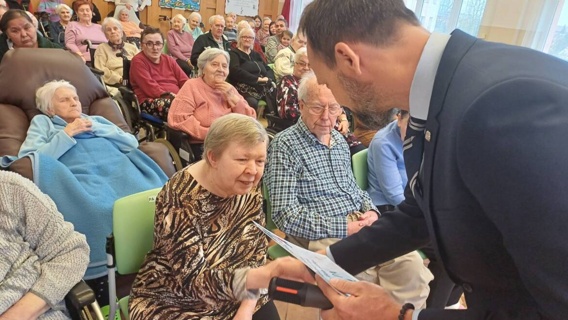 Vánoční neděle přinesla úsměvy a radost ve tvářích našich seniorů